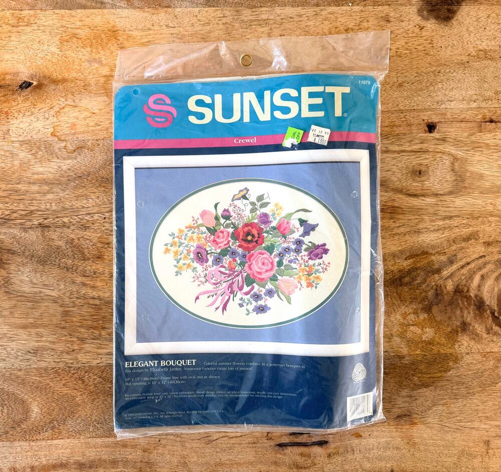 Vintage Sunset Designs Crewel Embroidery Kit Elegant Bouquet 80s Floral